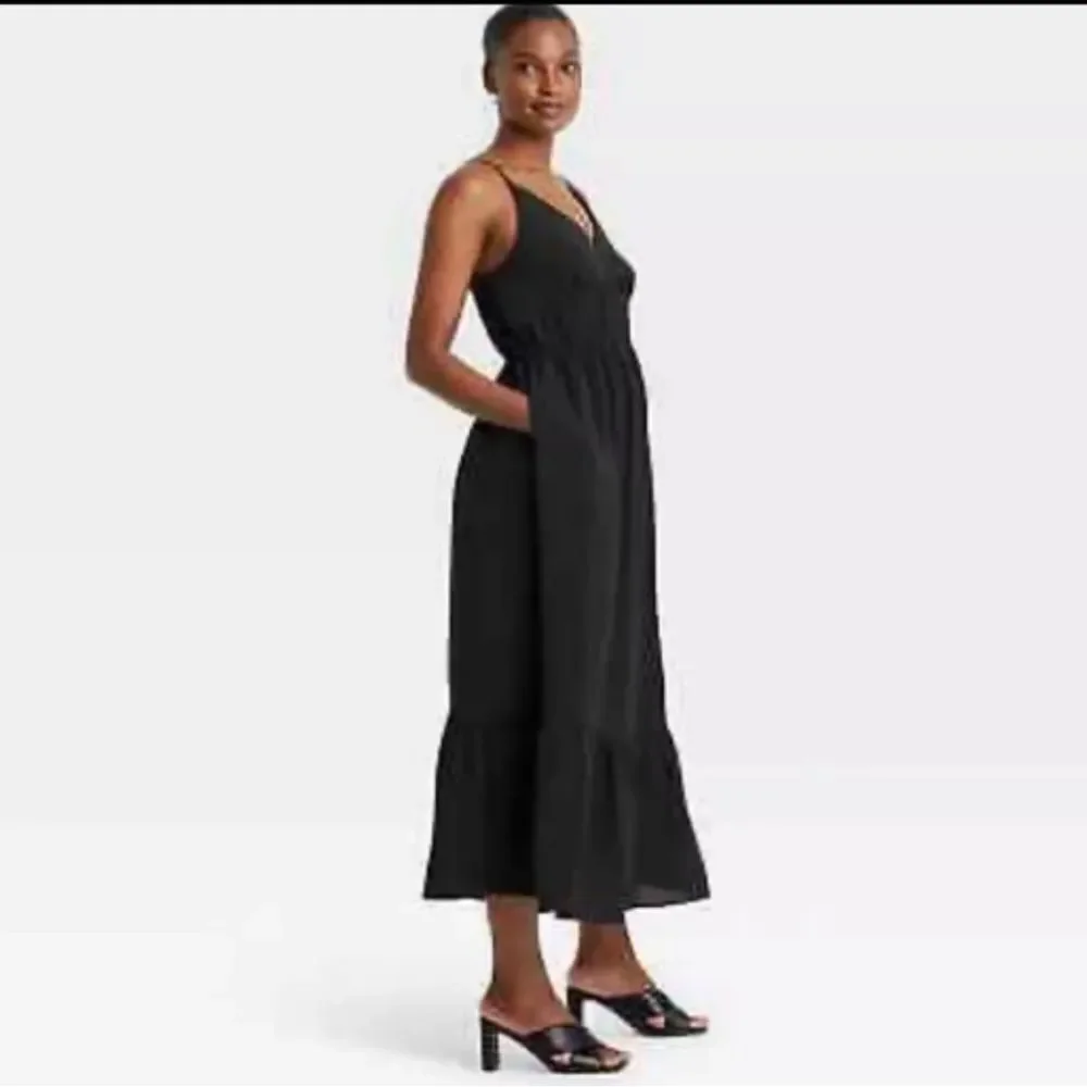Who What Wear Sleeveless Ruffle Hem Midi Dress Black Size 1X